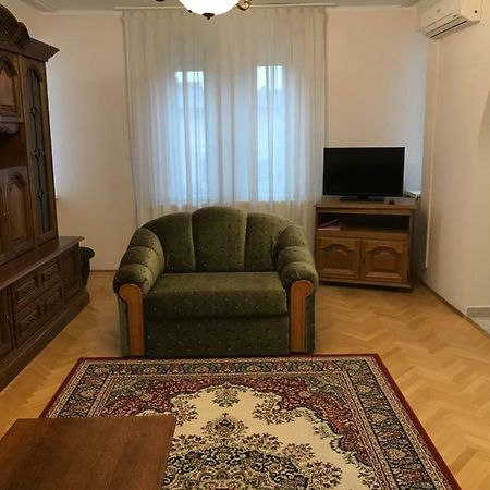 Gabor Pal 1 Apartman 2 Szoba Dunafoldvar 외부 사진
