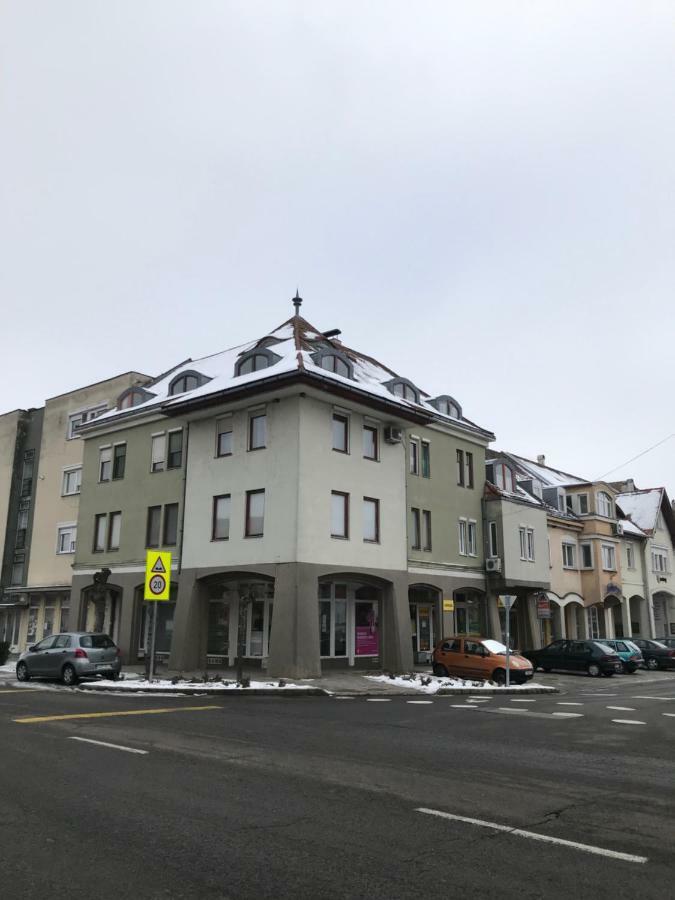 Gabor Pal 1 Apartman 2 Szoba Dunafoldvar 외부 사진